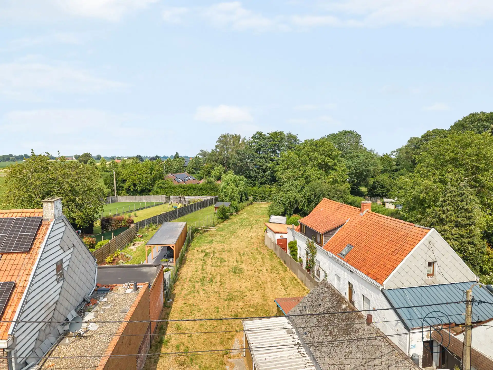 Bouwgrond van 831m², voor HOB, in landelijke omgeving. foto 2