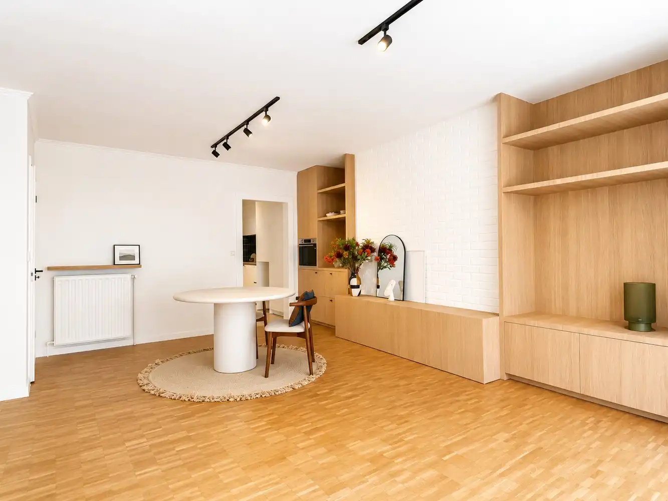 Instapklaar appartement met terras nabij het Zuidpark foto 2