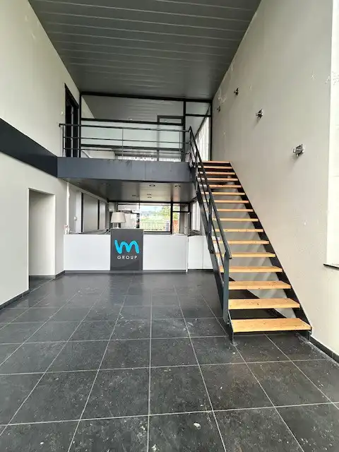 MULTI FUNCTIONEEL BEDRIJFSPAND MET KANTOREN EN APPARTEMENT foto 14