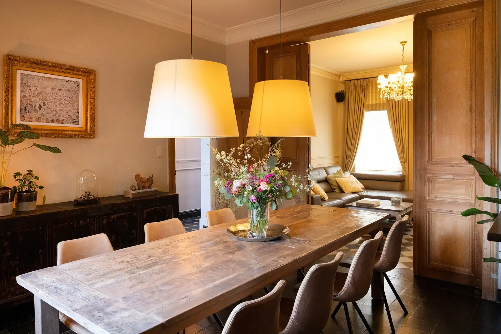 Karaktervolle woning met 4 kamers en gezellige binnentuin. foto 2