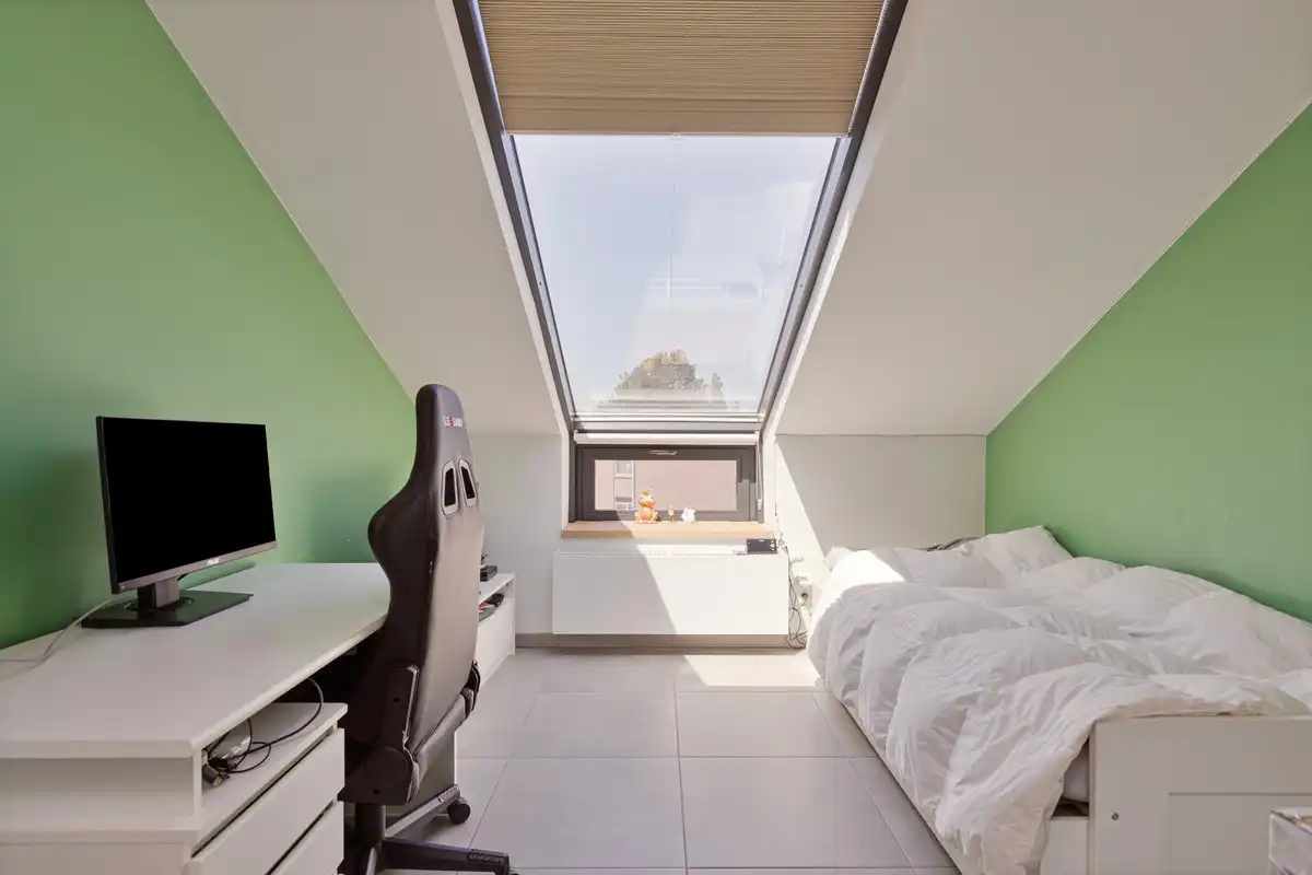 FLEXIBEL DUPLEX APPARTEMENT VAN 183M² MET 5 SLAAPKAMERS MET ZORG- EN WOONOPLOSSING NABIJ CENTRUM TONGEREN. foto 28