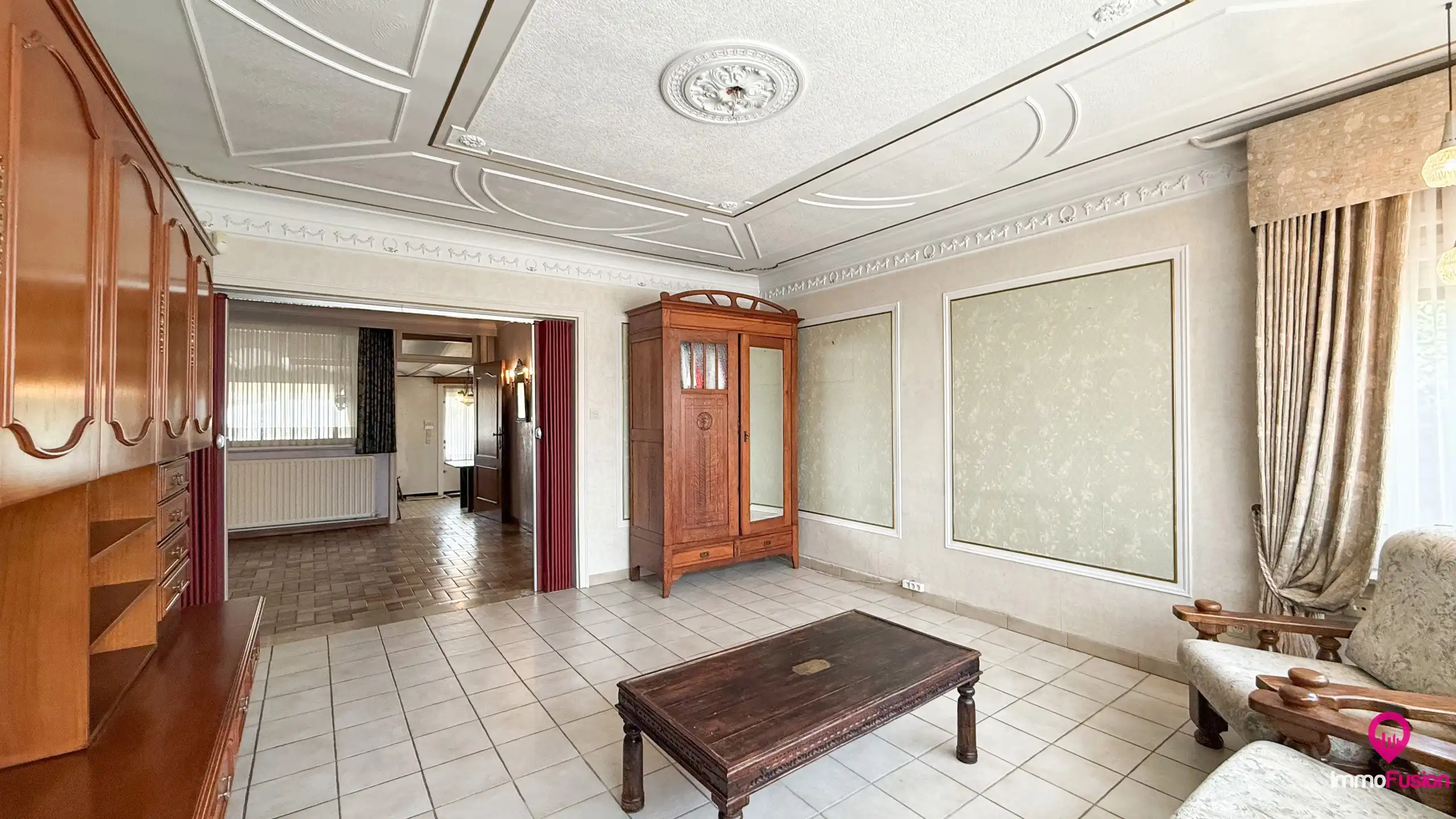 Ruime woning met 4slpk en veel privacy in rustige straat! foto 8