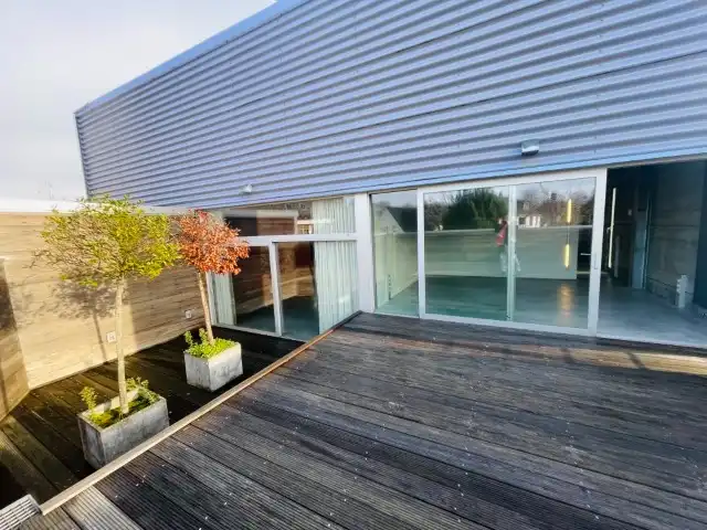 Sint- Andries, Exclusieve LOFT 150m2   met groot ZONNETERRAS 80 m² met alle privacy, 1 slaapkamer. foto 11