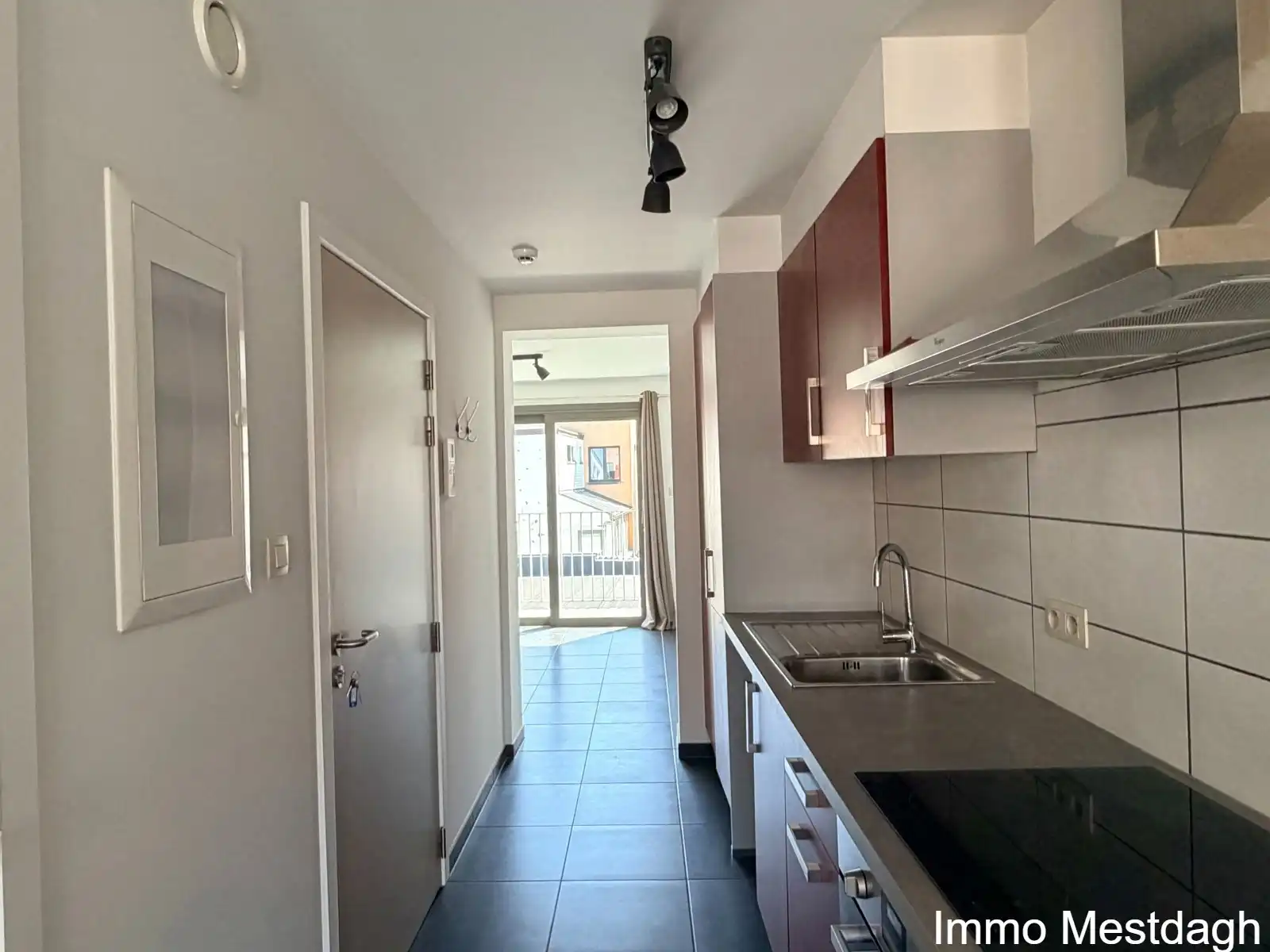 Te Huur comfortabel & energiezuinig 1-slaapkamer appartement/studio in centrum Diest foto 8