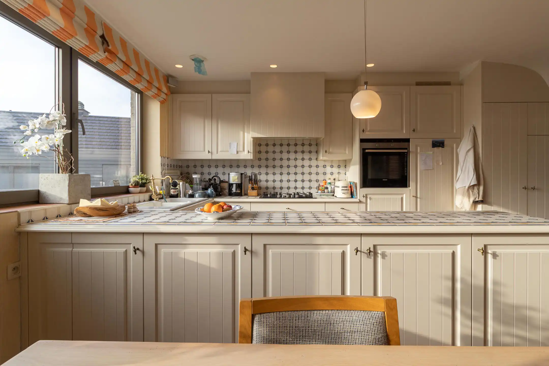 Ruim duplex appartement met 3 slaapkamers foto 5