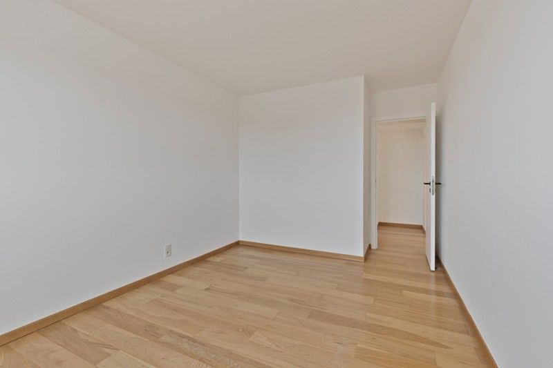 Gerenoveerd appartement met ondergrondse autostaanplaats TE KOOP in GENT! foto 14