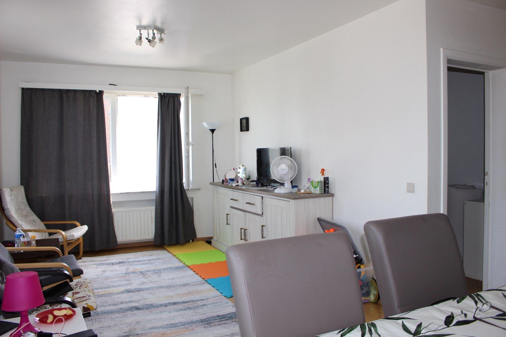 Rustig gelegen appartement met 2 slaapkamers en garage. foto 4