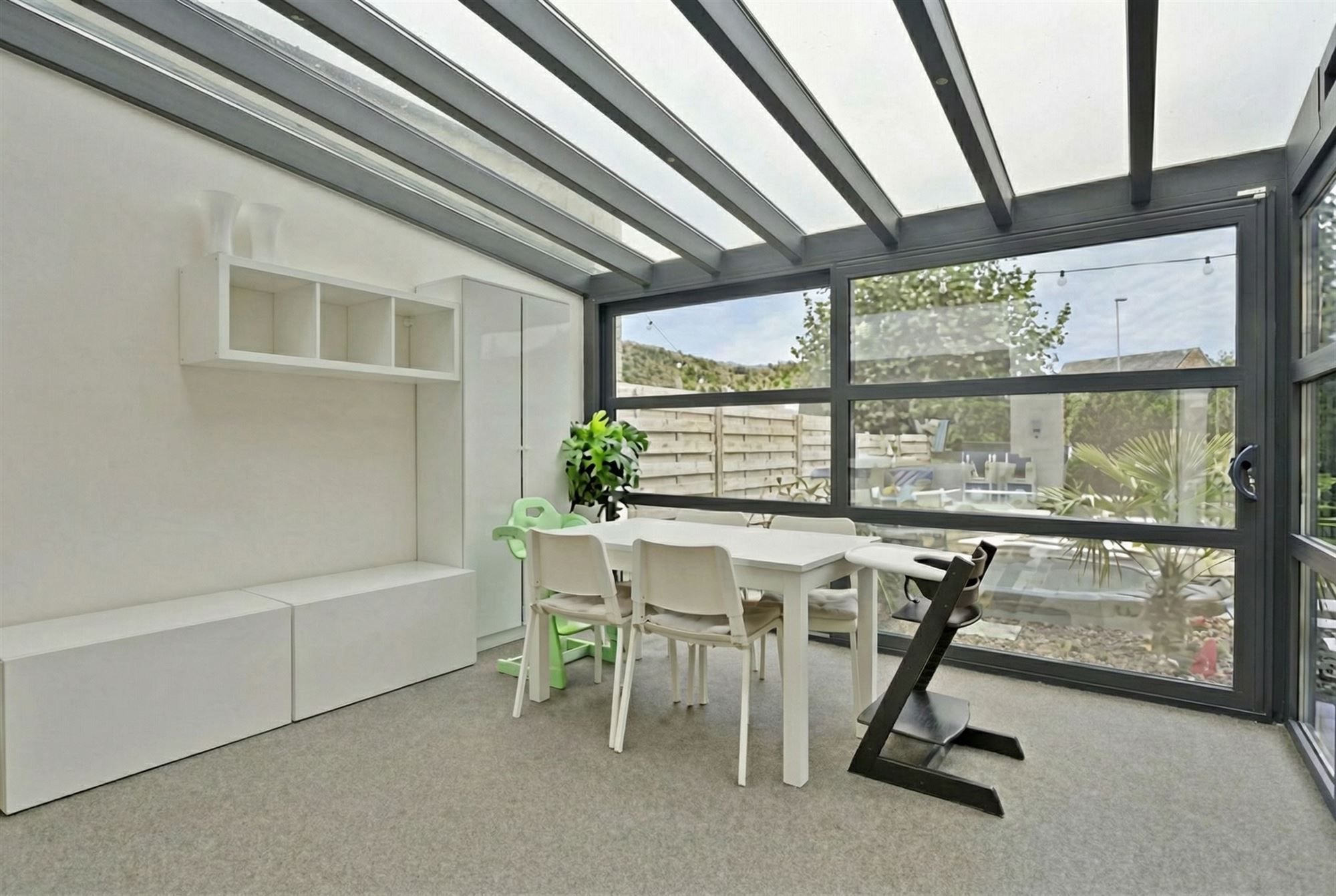 Ruime energiezuinige gezinswoning met 4 slaapkamers foto 16