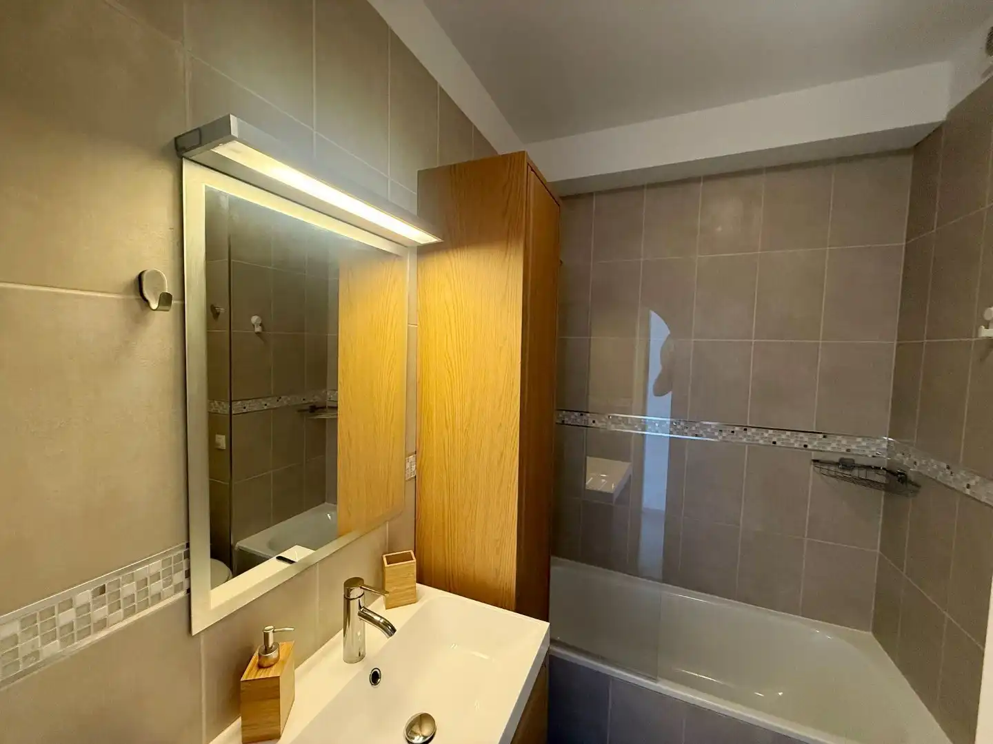  Gerenoveerd appartement met toegang tot het strand foto 5