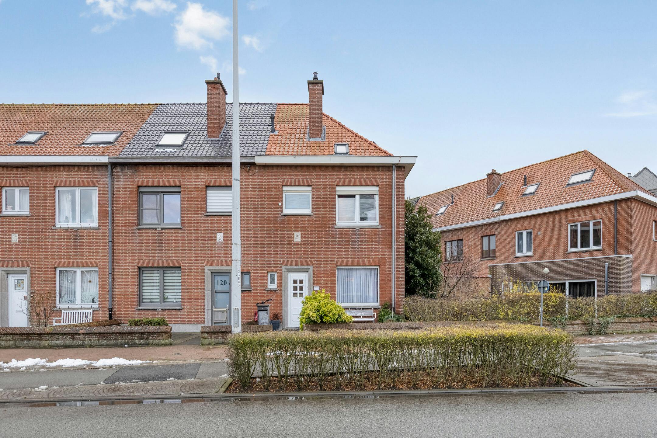 Ruim en energiezuinig huis te koop in Blankenberge foto 14