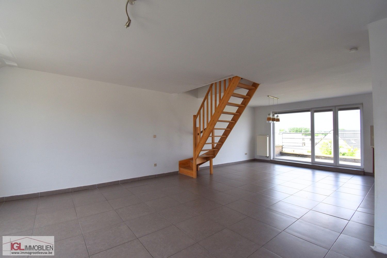 2-kamer duplex appartement met bureau te Sint-Pieters-Leeuw! foto 5