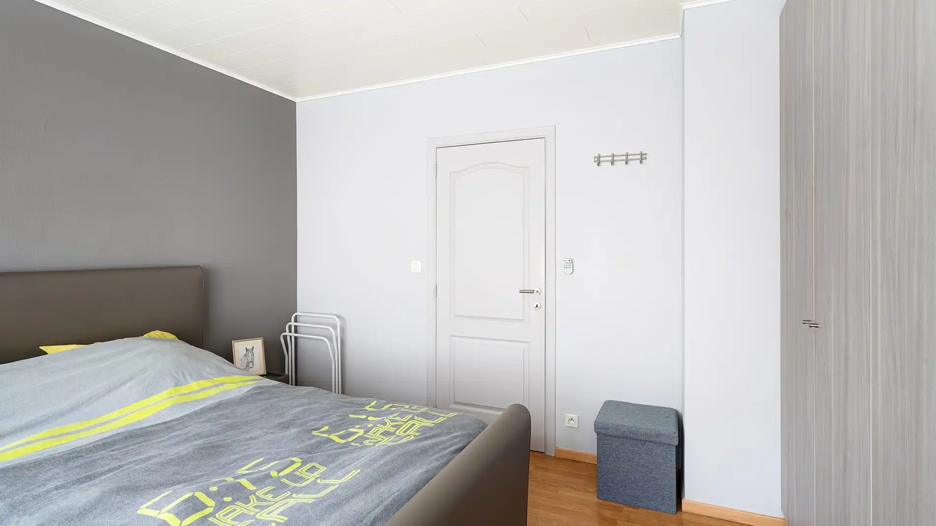 Instapklare woning met zonnige tuin in het centrum van Heist foto 16