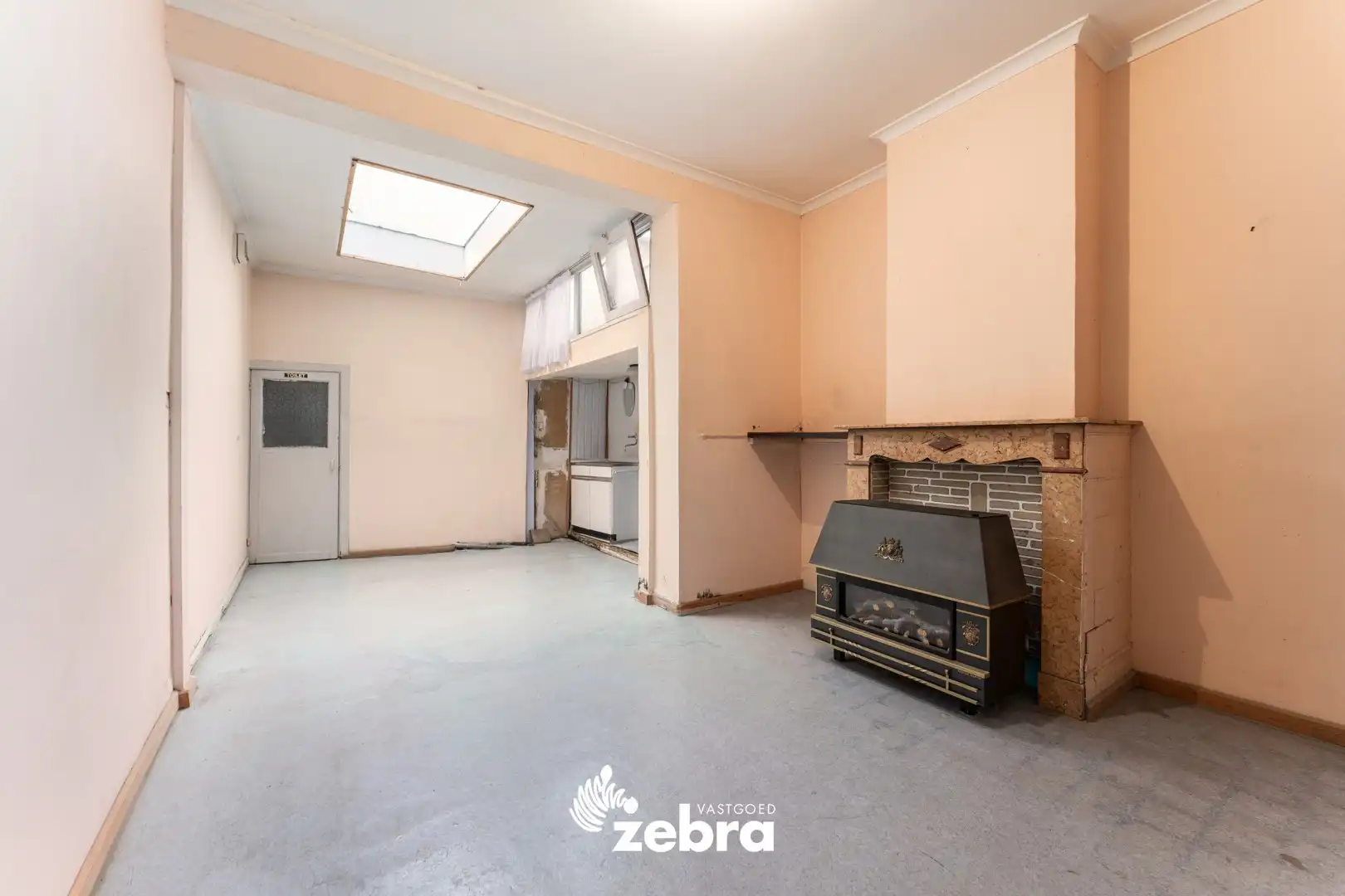 Te renoveren stadswoning te centrum Roeselare! foto 3