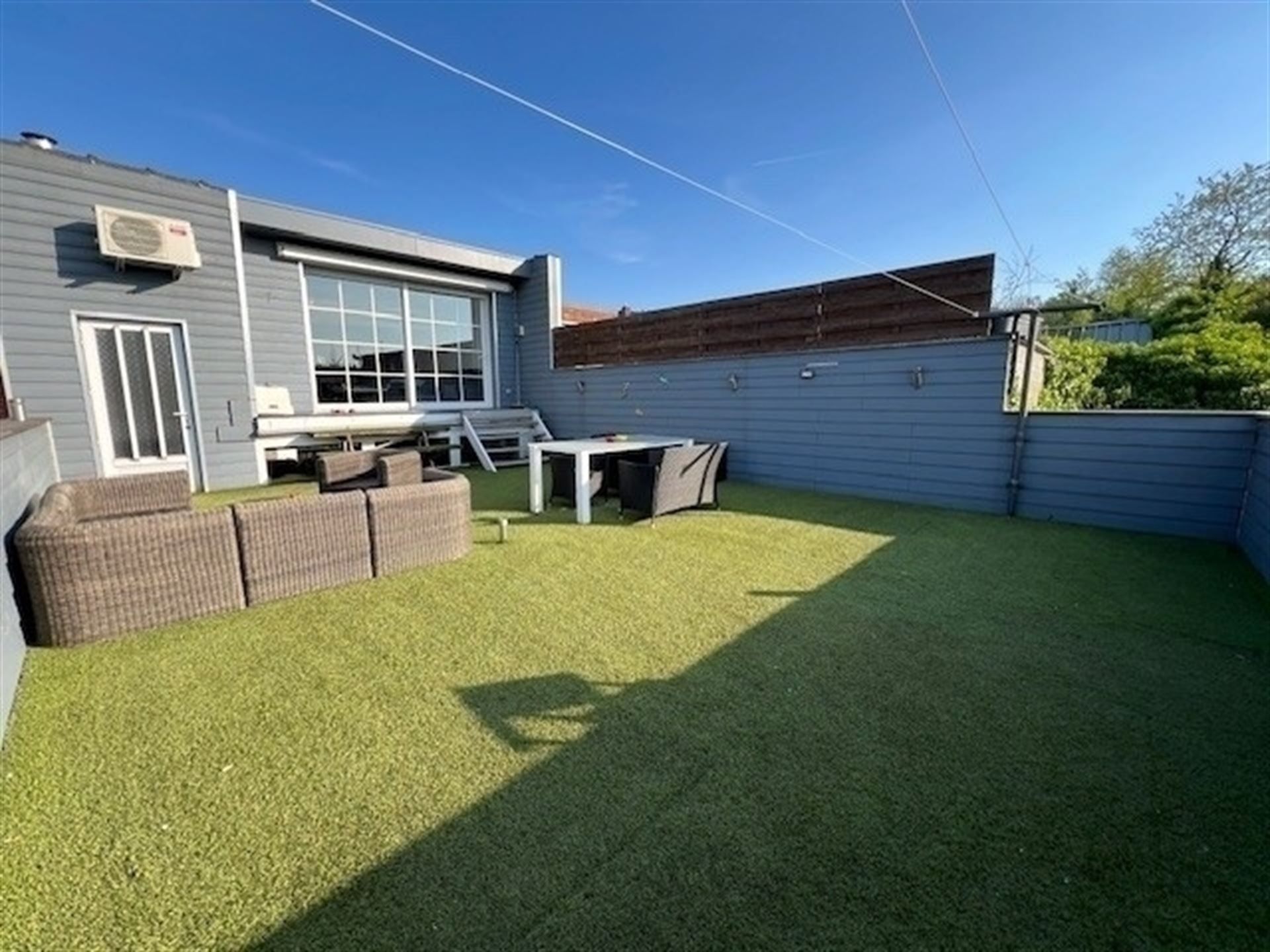 Bel-etage woning met ruime garage  en 2 badkamers! foto 13