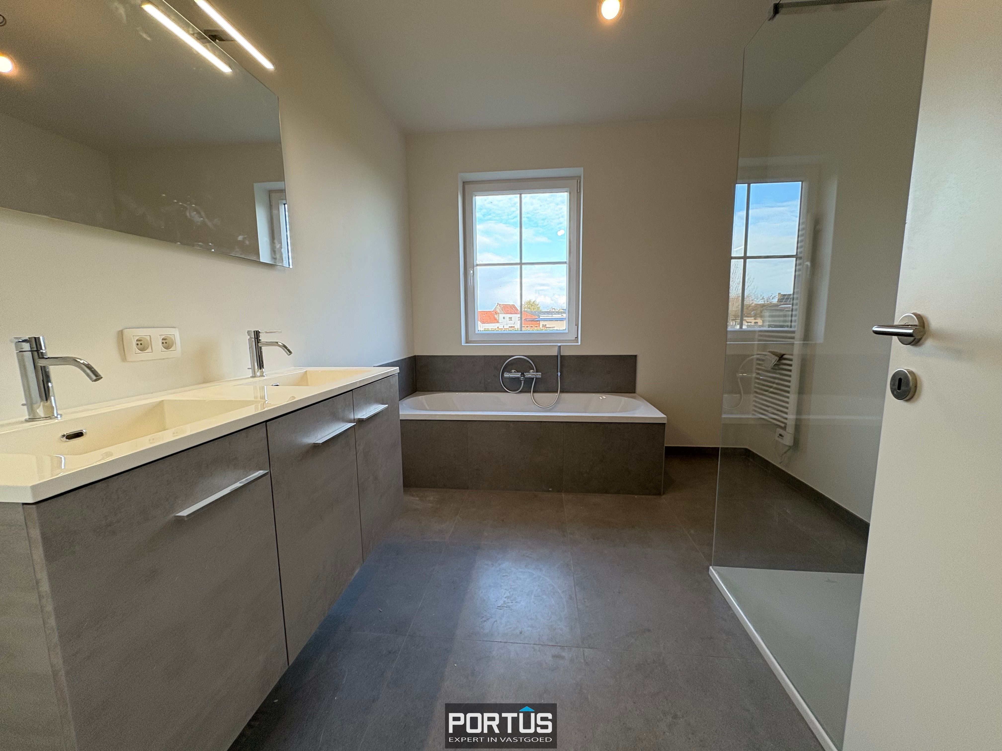 Energiezuinige nieuwbouwwoning met 3 slaapkamers en carport te huur foto 10