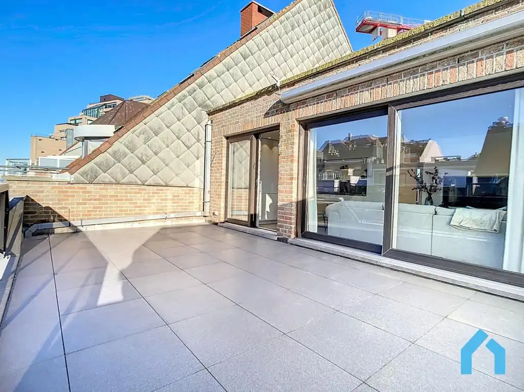 Subliem afgewerkt penthouse foto 6