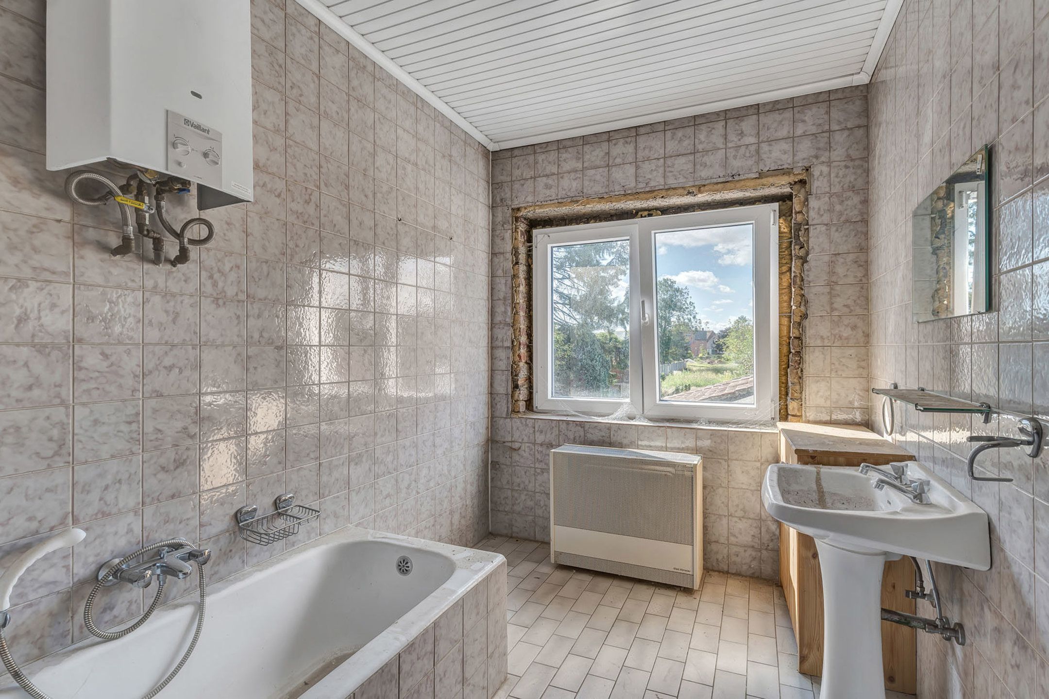 Te renoveren woning op een rustige ligging nabij centrum foto 13