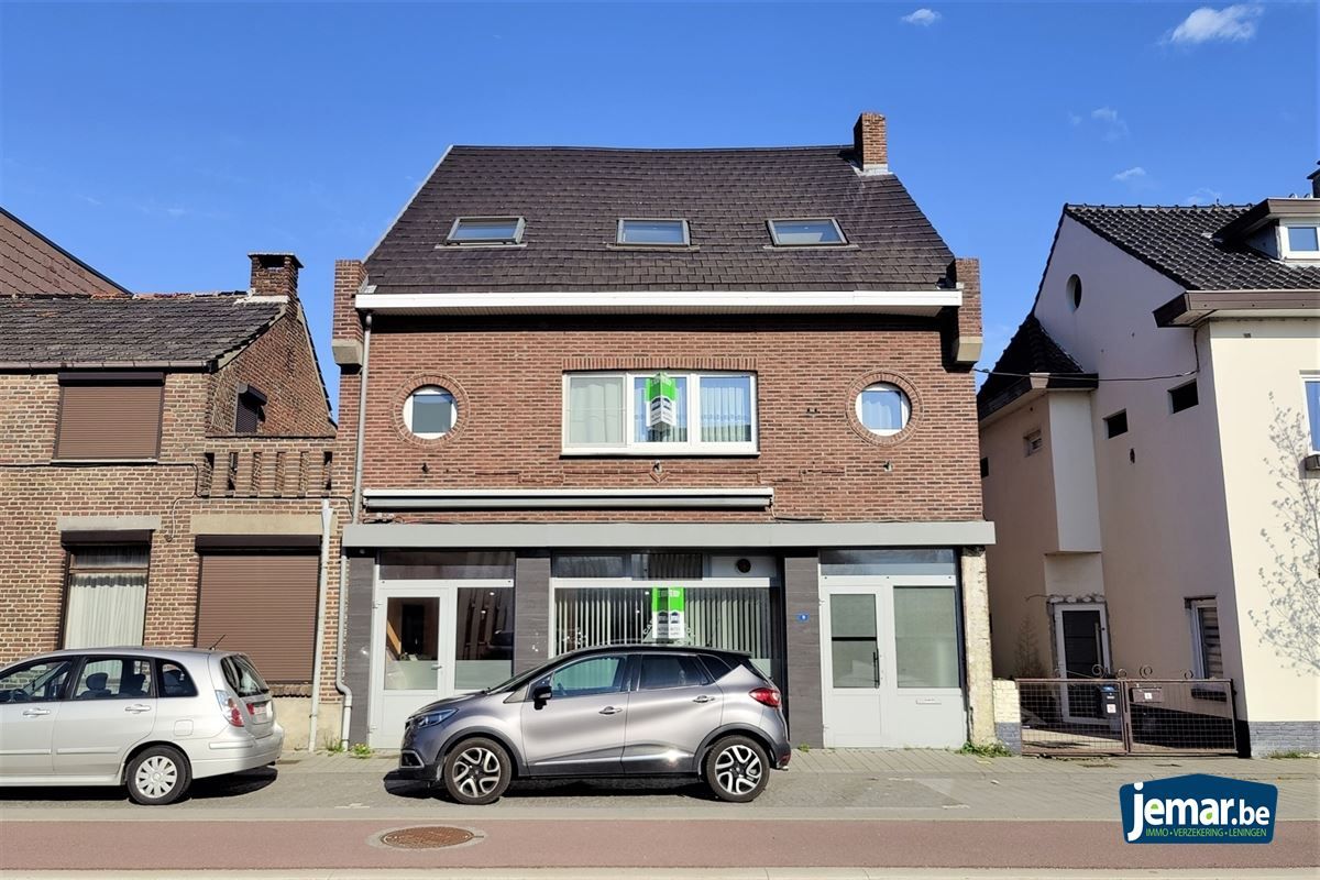 Handelspand met woonst op top locatie te Smeermaas foto {{pictureIndex}}