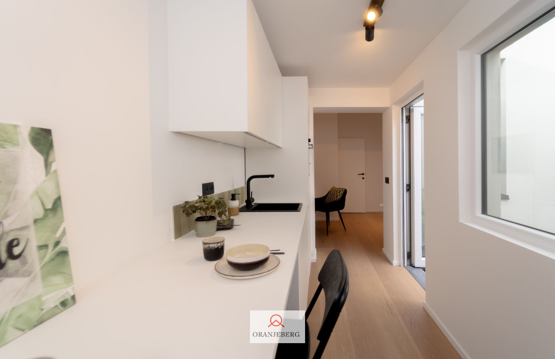 Gelijkvloerse gerenoveerde lichtrijke studentenstudio foto 19