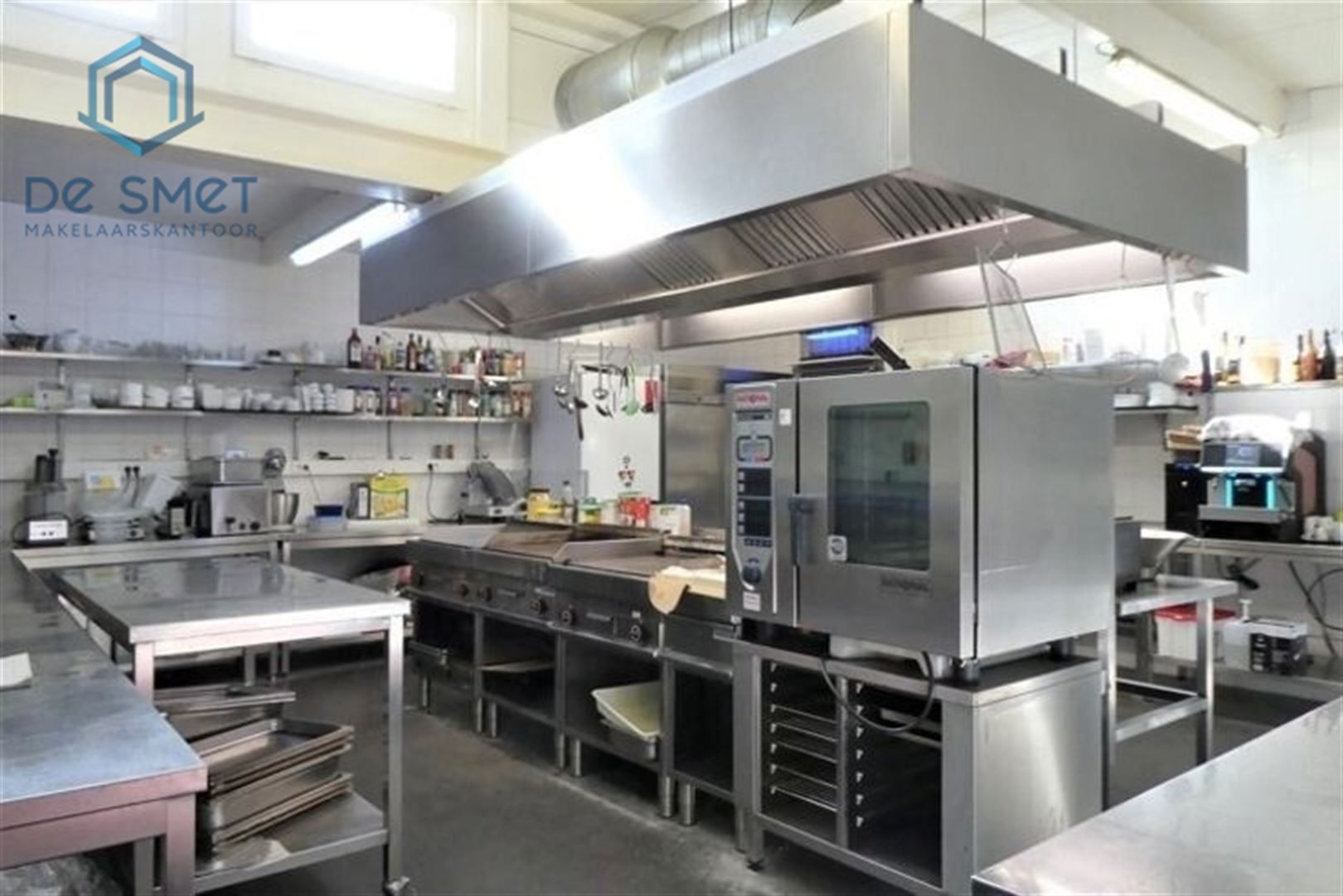 Veelzijdige Woning om te Vormen naar woning, Zonnig Terras en Grote Tuin in het Charmante Voorde foto 5