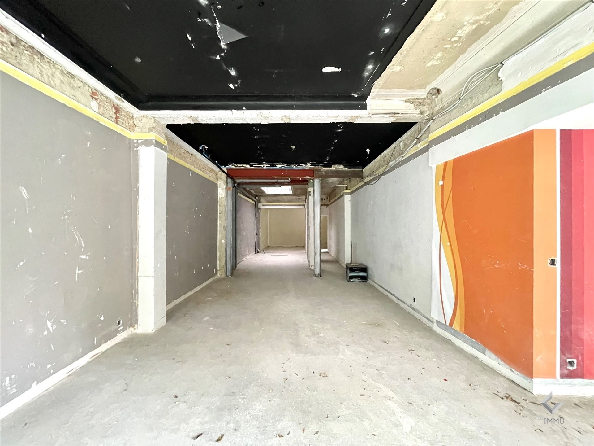 IN OPTIE: CASCO handelsruimte ca. 105m² op commerciële ligging! foto 2