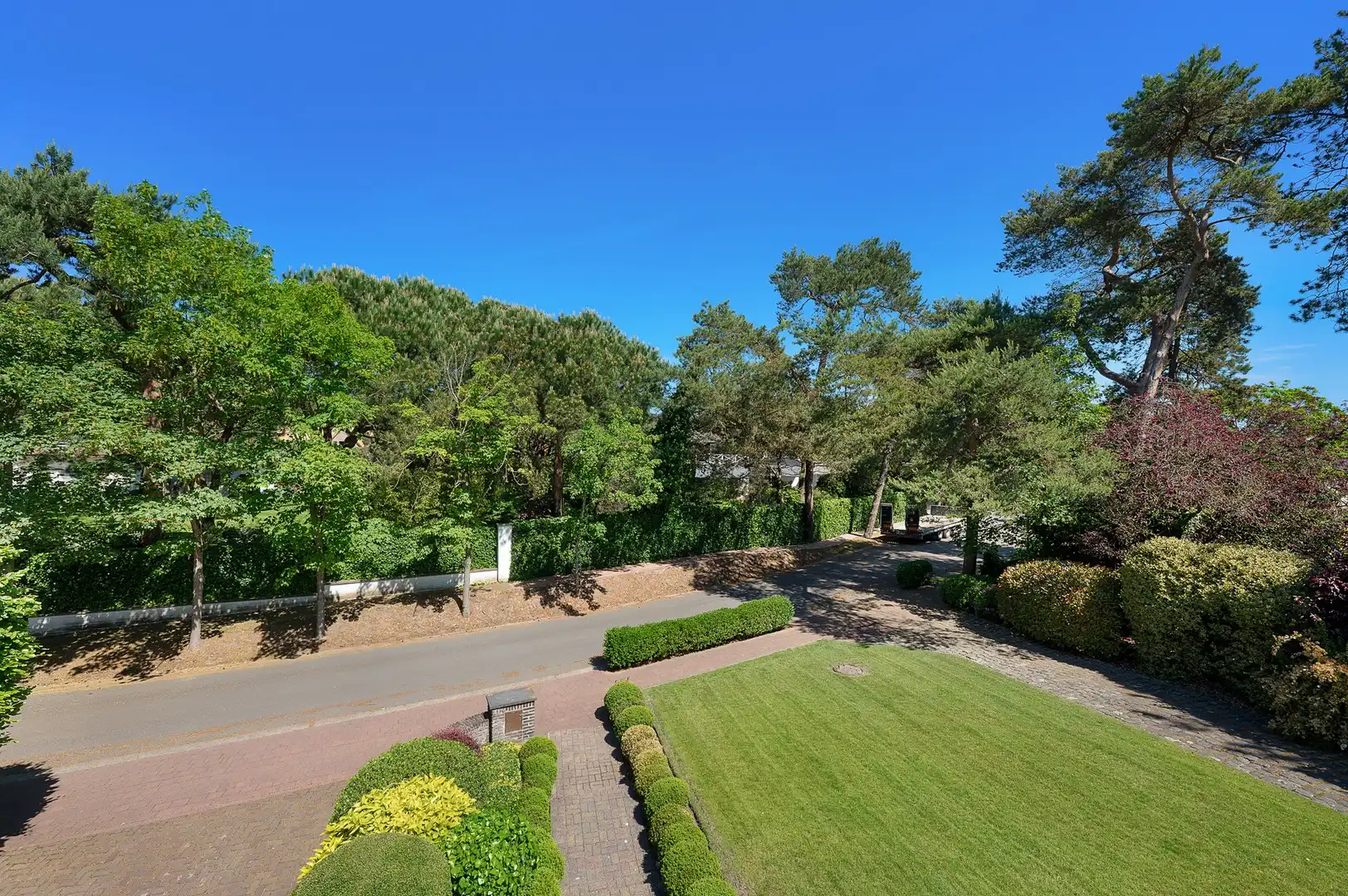 Exclusieve villa in het Zoute, rustig gelegen nabij de Boslaan op 1.704 m2 foto 13