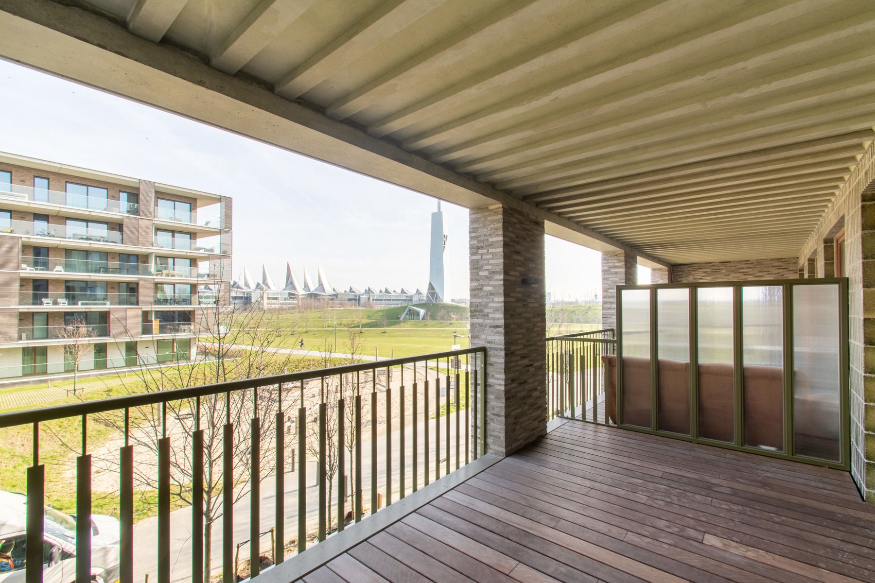 Prachtige 2 slaapkamer appartement met parkzicht foto 6