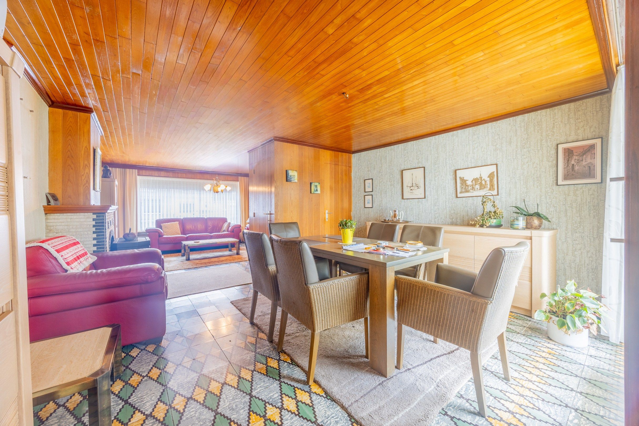 Te renoveren woning met grote garage/werkplaats  foto 6