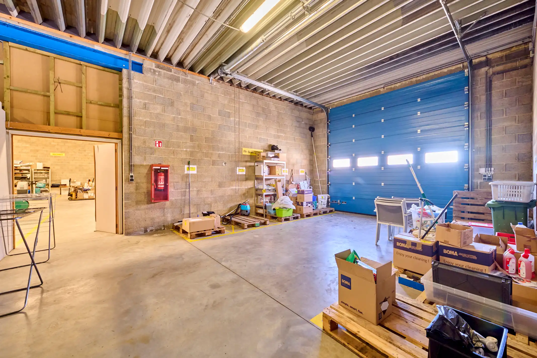 TE KOOP: BEDRIJFSGEBOUW OP PERCEEL VAN 8.000M² IN ZONHOVEN foto 10