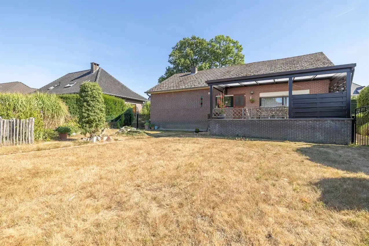 Vrijstaande gelijkvloerse woning, EPC D, 3 slpks op 9a42 met ruime kelder en inpandige garage foto 39