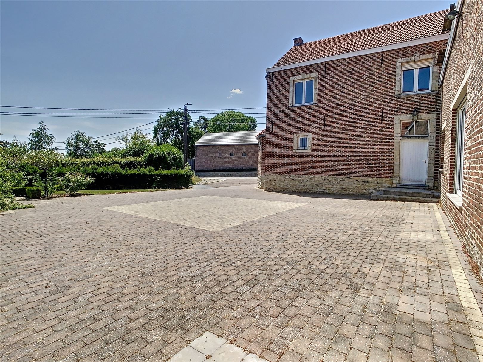 Karaktervolle vrijstaande woning, te renoveren, grote schuur, opp 15a 37ca foto 31