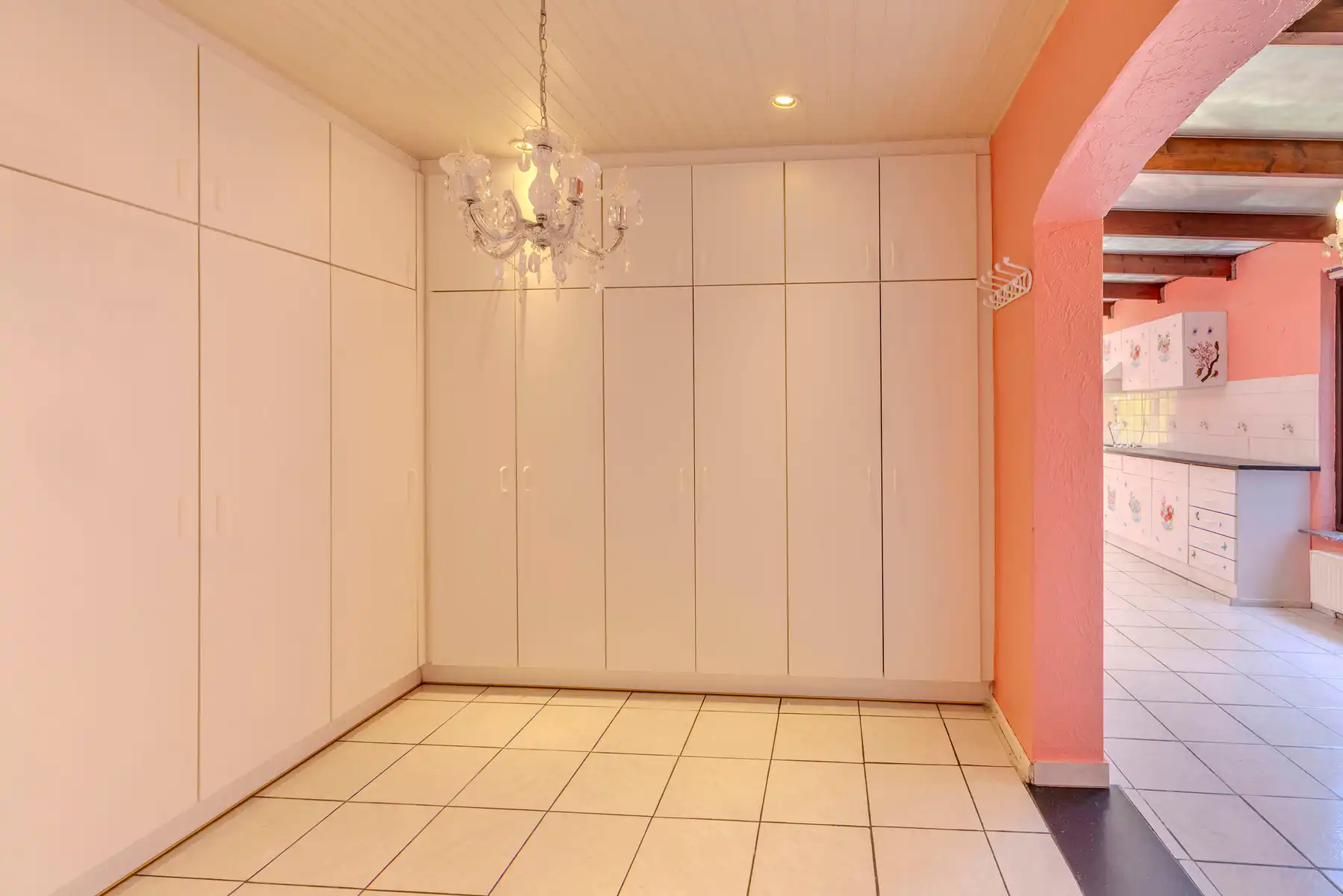 Op te frissen woning met 3 slpks nabij centrum en station van Geel foto 8