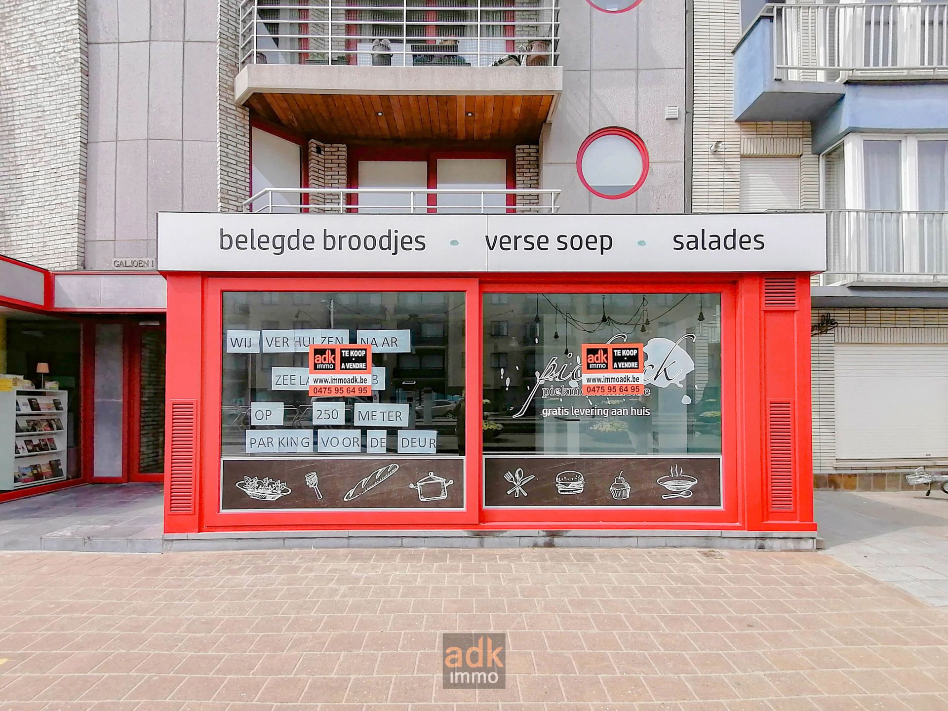 Topgelegen Commerciële Ruimte van 222 m² te Koop in Koksijde-Bad foto {{pictureIndex}}