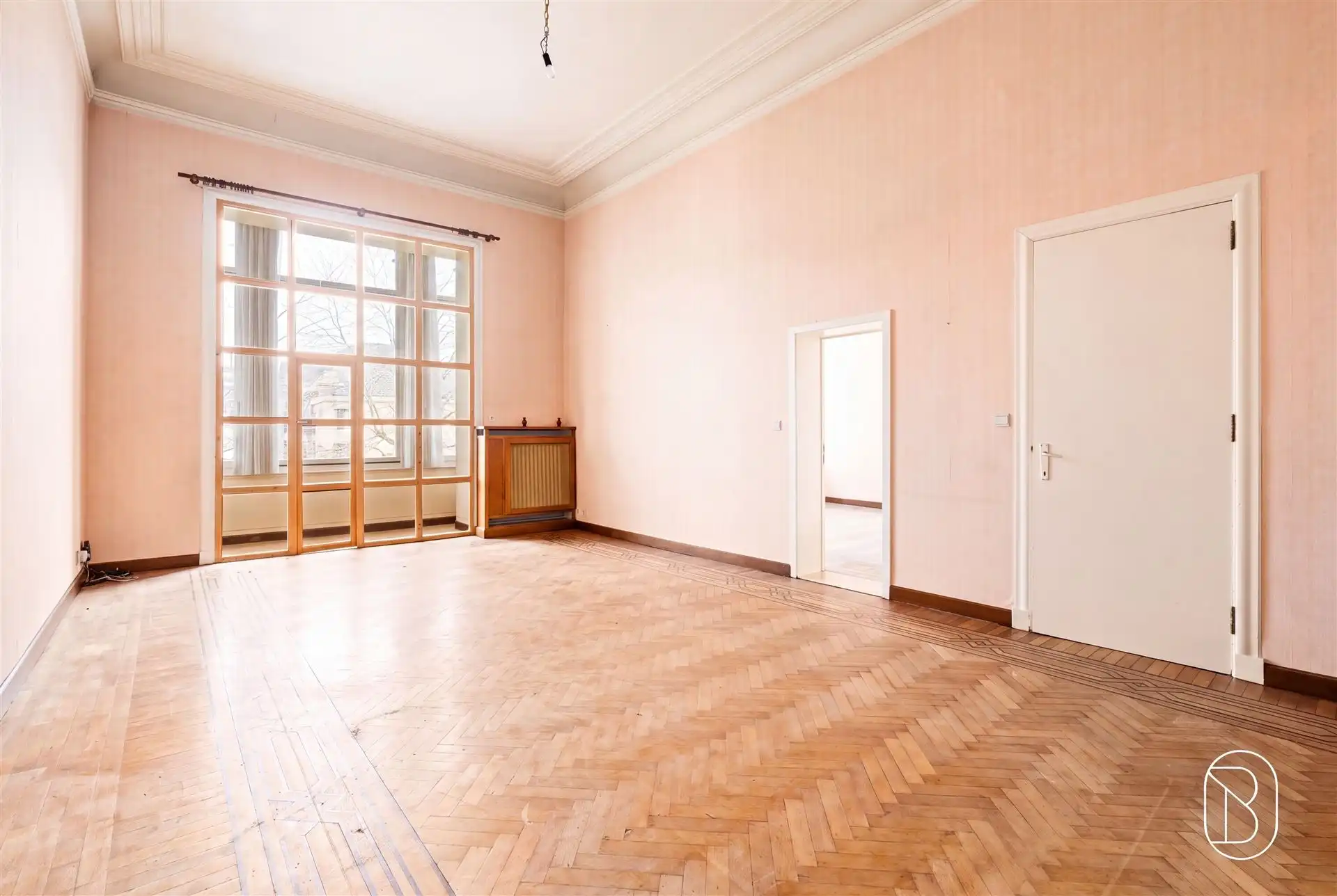 Authentieke herenwoning (6 appartementen, kantoor, parking) foto 18