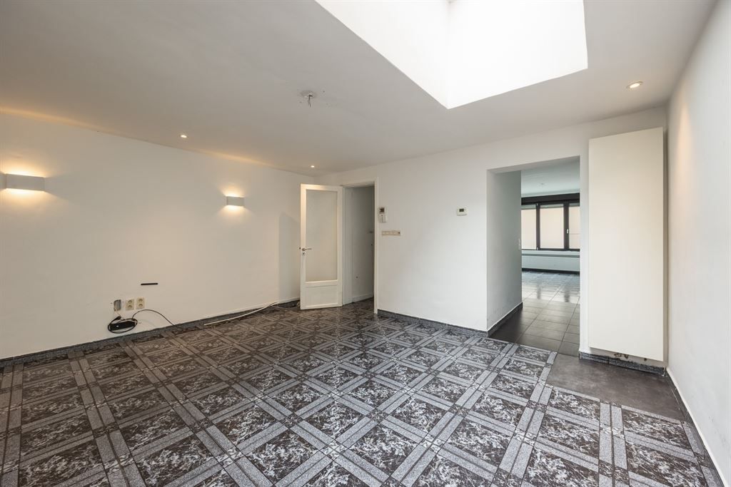 Ruime stadswoning met 4 slaapkamers foto 9