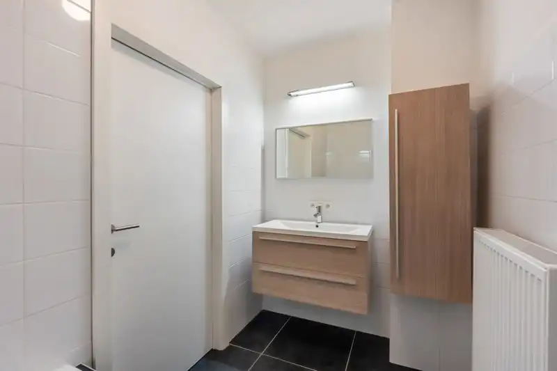Gelijkvloers appartement met 2 slaapkamers, autostaanplaats en terras foto 13