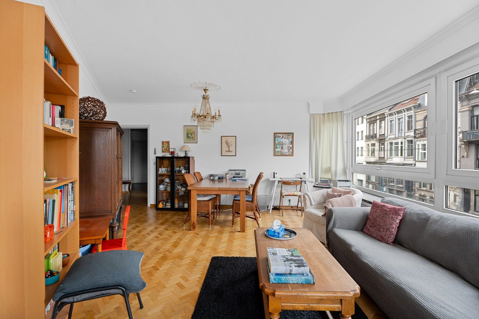 Zeer gunstig gelegen 2 slaapkamer appartement foto 3
