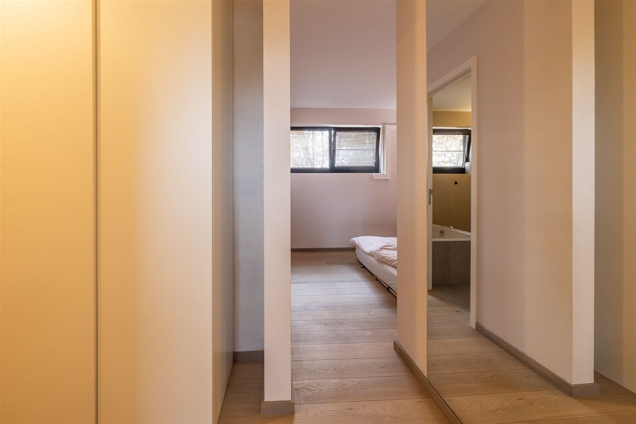 Penthouse met 3 slpk., riant terras, autostaanplaats en kelderberging foto 37