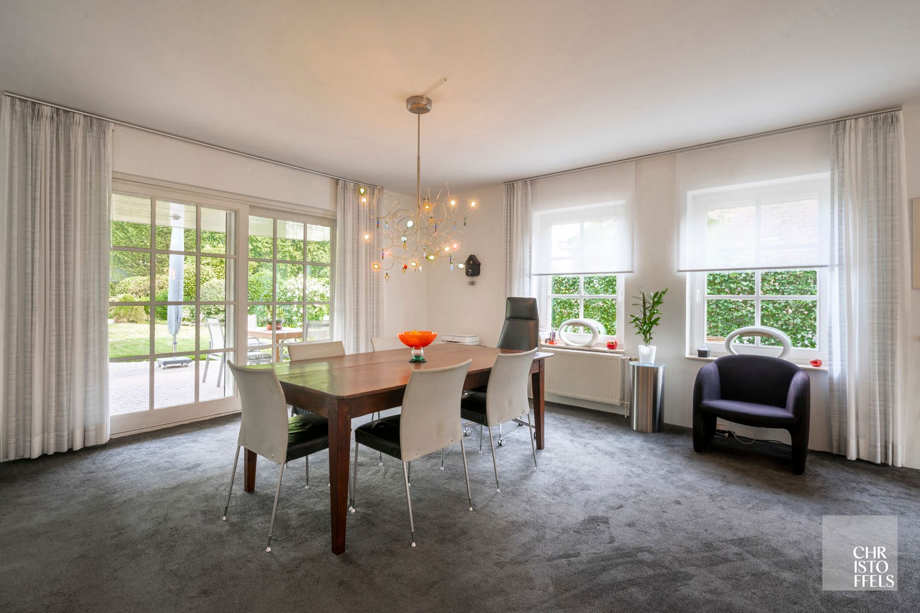 Residentieel gelegen woning (239m²) met 4 slaapkamers in Lanaken! foto 6