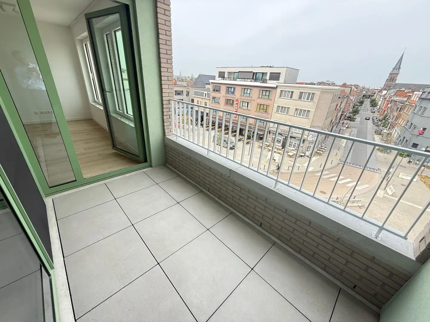 NIEUW APPARTEMENT MET TERRAS foto 2