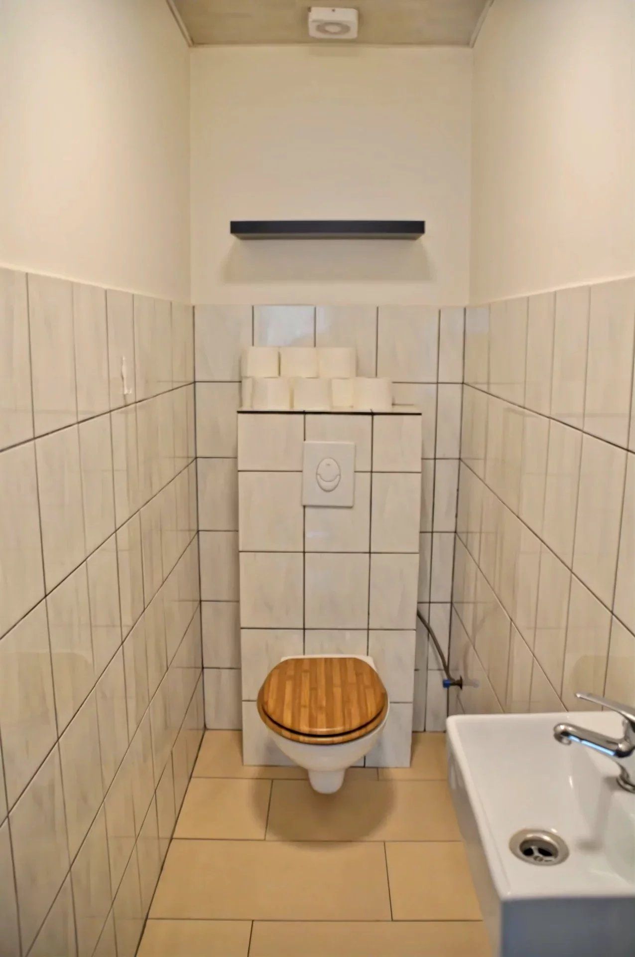 RUSTIG GELEGEN APPARTEMENT VAN 96M² MET RUIM TERRAS IN LANAKEN foto 13