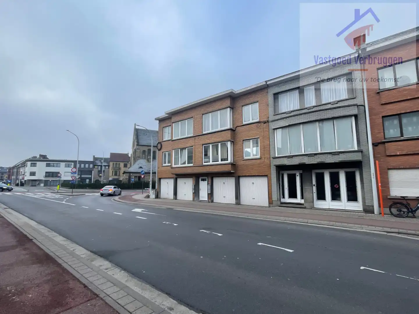 4 verhuurde garageboxen op interessante ligging foto 2