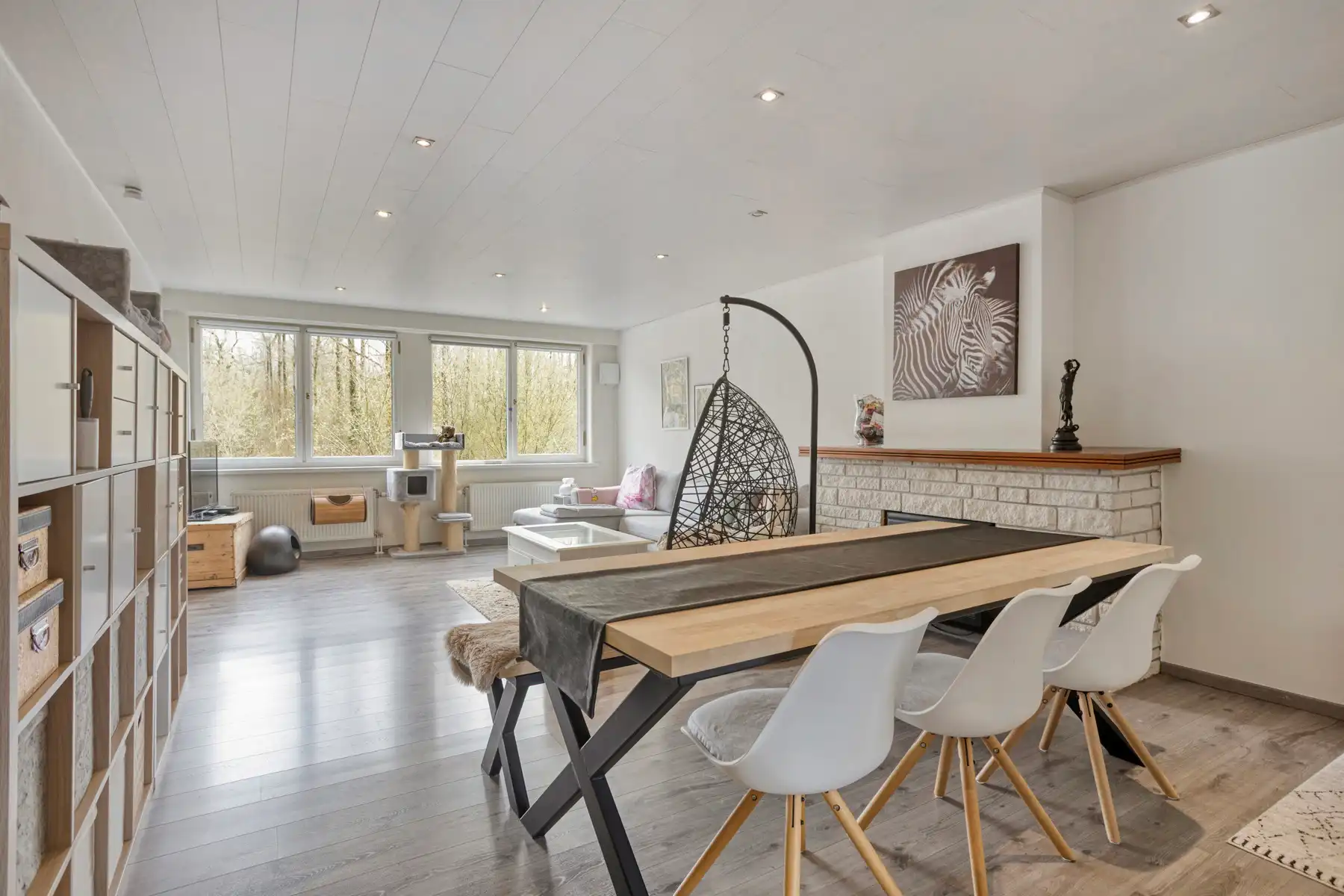 Rustig gelegen, gerenoveerd 2-slaapkamer appartement foto 2