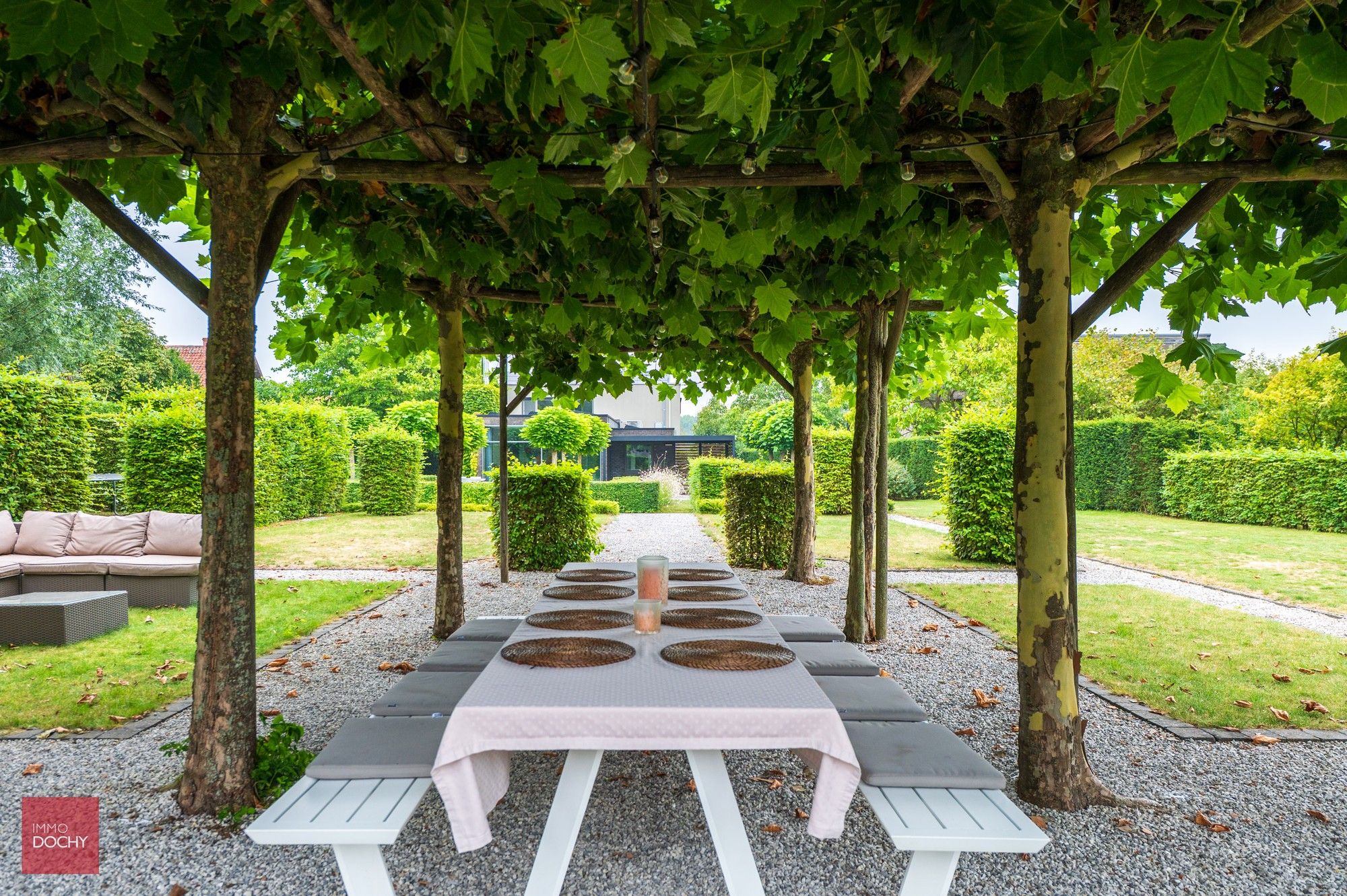 Afgeschermd van het dorpszicht tijdloze ruime VILLA met landelijk verzicht | Durmstraat foto 20