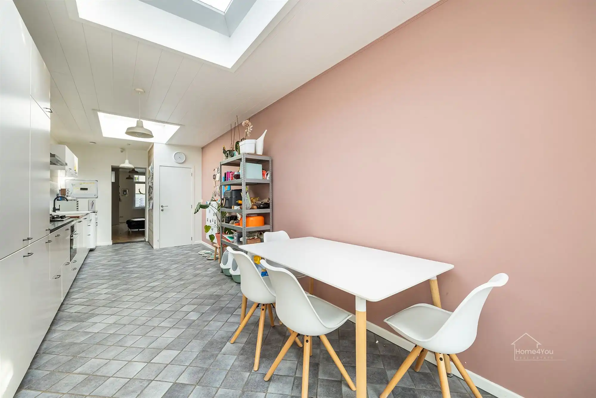 Instapklare Rijwoning, 2 slaapk en tuin foto 8