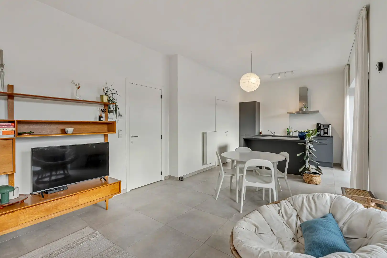 Lichtrijk BEN-appartement, 1 slpk, met ruim terras op toplocatie! foto 9