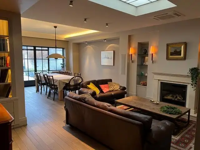 Bovenwoning met 5 slaapkamers en autostaanplaats in het centrum van Mol! foto 2