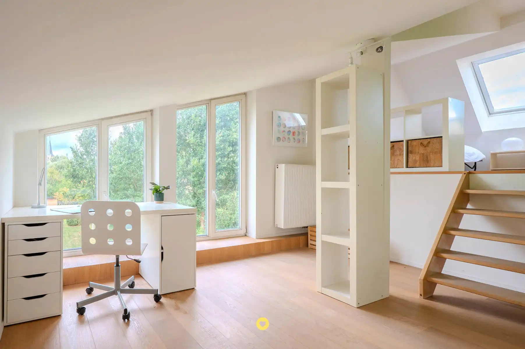 Gerenoveerde 70's villa met 5 slk en 2 bdk op 2000 m2 foto 16