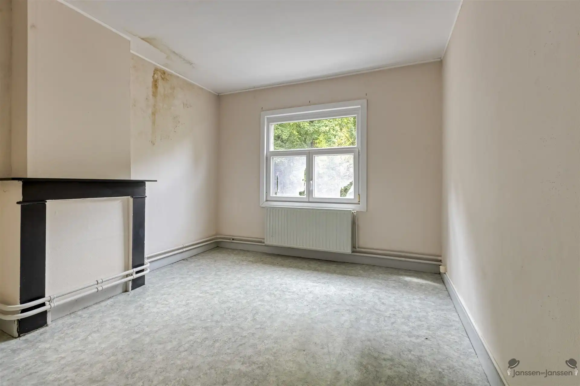 Karaktervolle halfopen bebouwing met potentieel en unieke ligging te Leopoldsburg foto 10