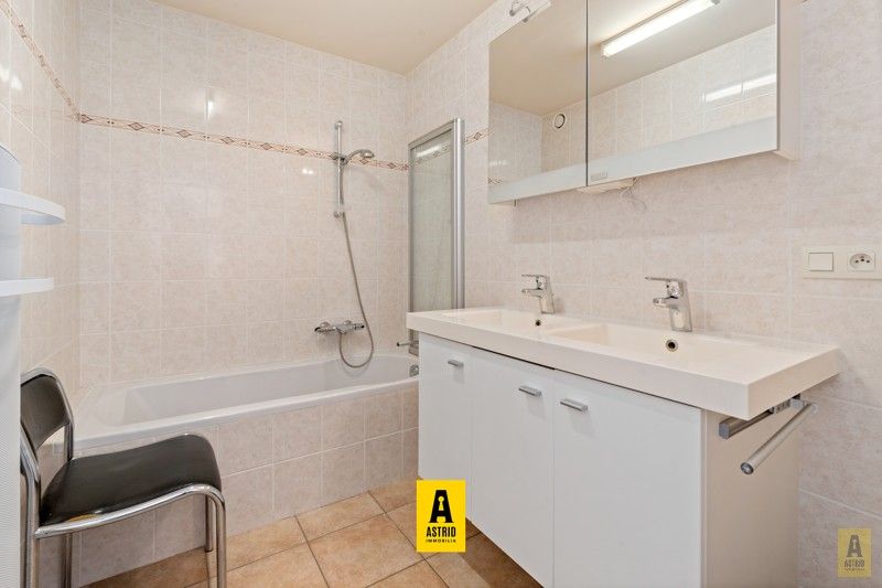 Instapklaar appartement op toplogging! foto 10